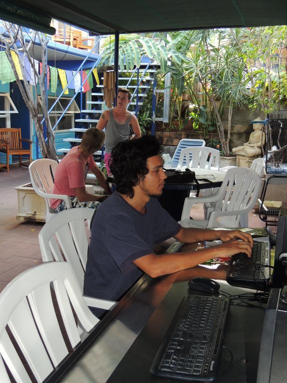 Reef Lodge Backpackers Таунсвил Екстериор снимка