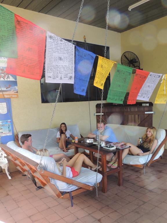 Reef Lodge Backpackers Таунсвил Екстериор снимка